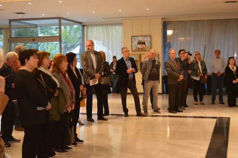 Στιγμιότυπο από τα εγκαίνια 2